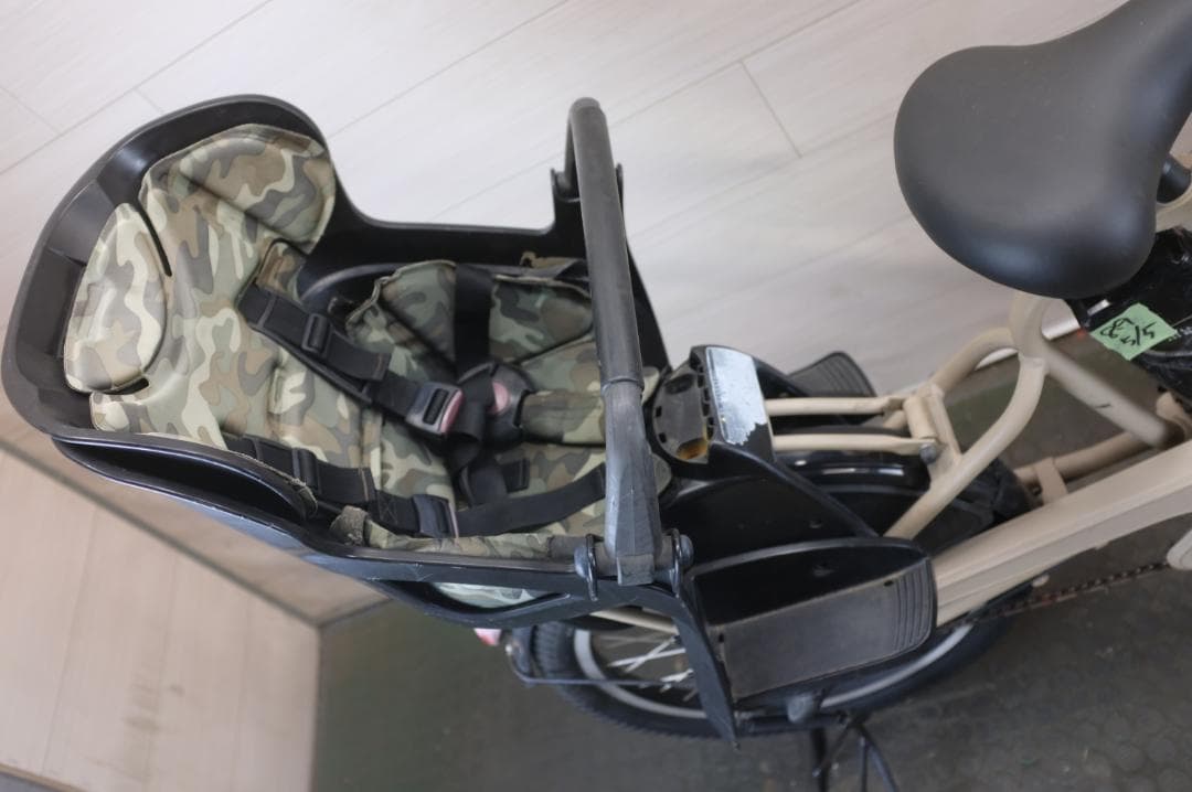 けん ) BIKKE 　 20インチ 3段変速 8.9Ah 前カゴに変更