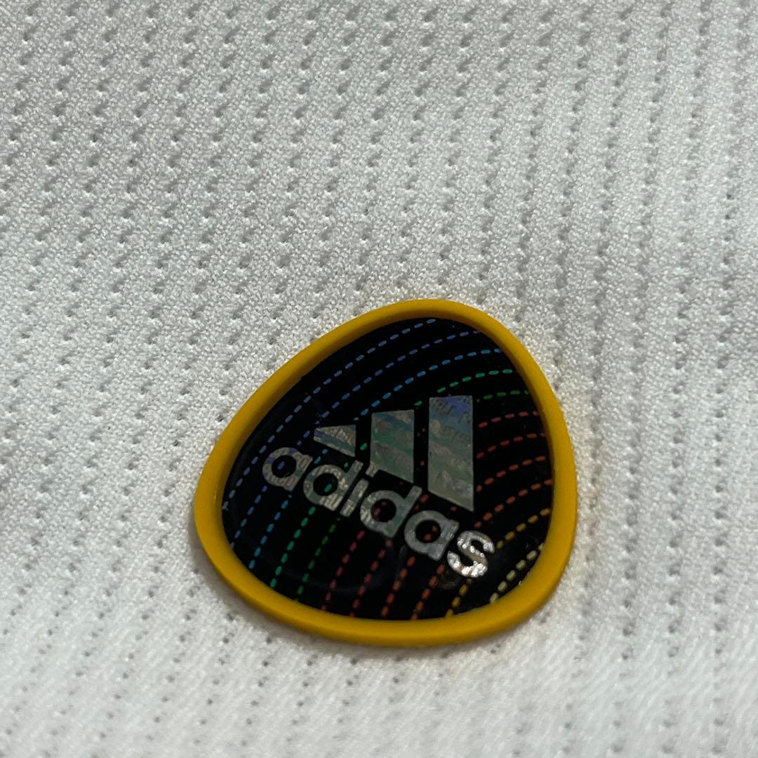 未使用品　2010年　サッカー 日本代表 レプリカユニフォーム