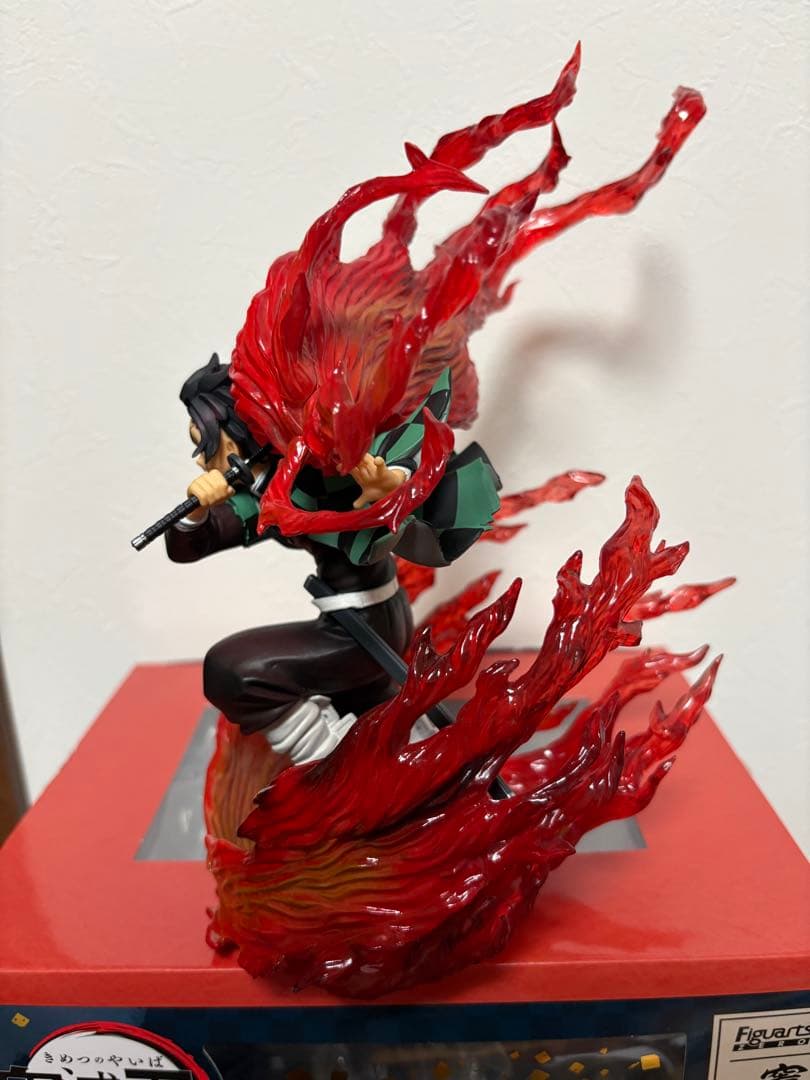 鬼滅の刃 フィギュア 竈門炭治郎 フィギュアーツ ヒノカミ神楽