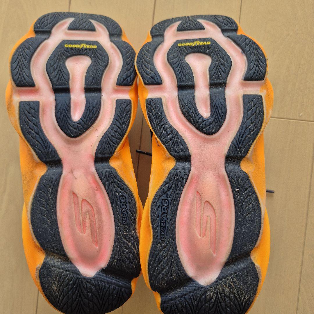 Skechers エアロバースト　27cm
