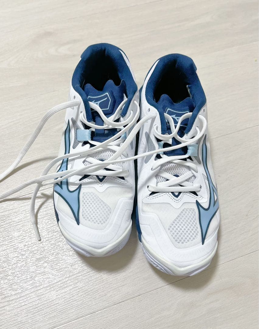 MIZUNO バレーシューズ　24cm2E