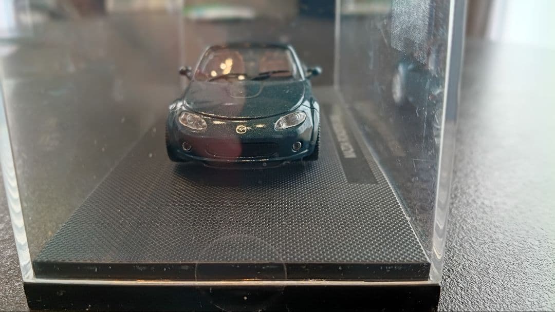 ミニカー EBBRO MAZDA ROADSTAR 2005 1/43