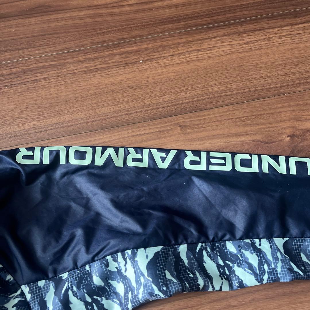 UNDER ARMOUR ウィンドブレーカー　上下セット