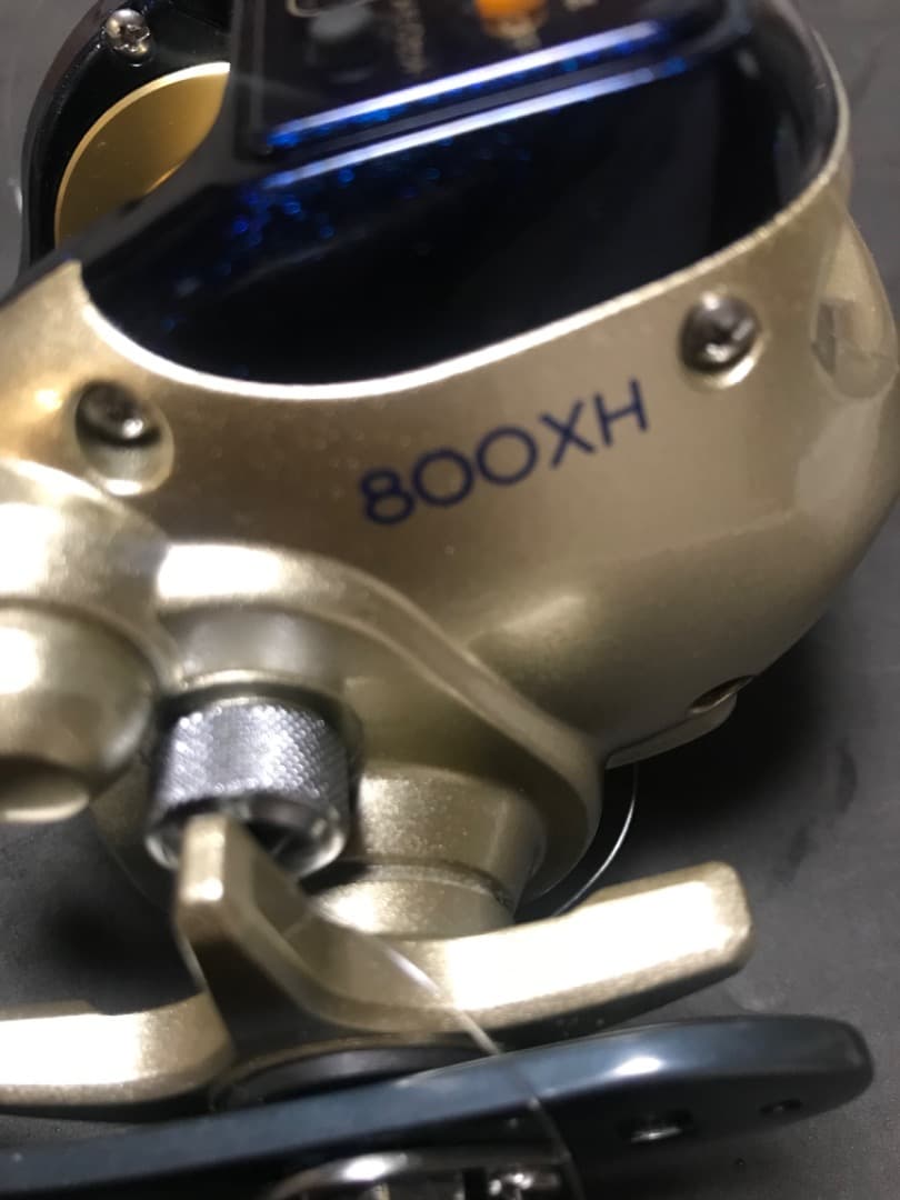 シマノ SHIMANO 800XH カウンター付きリール ソーラーセル搭載