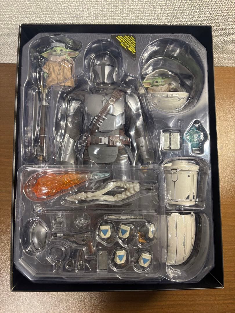 ホットトイズ　スター・ウォーズ マンダロリアン＆グローグー フィギュア