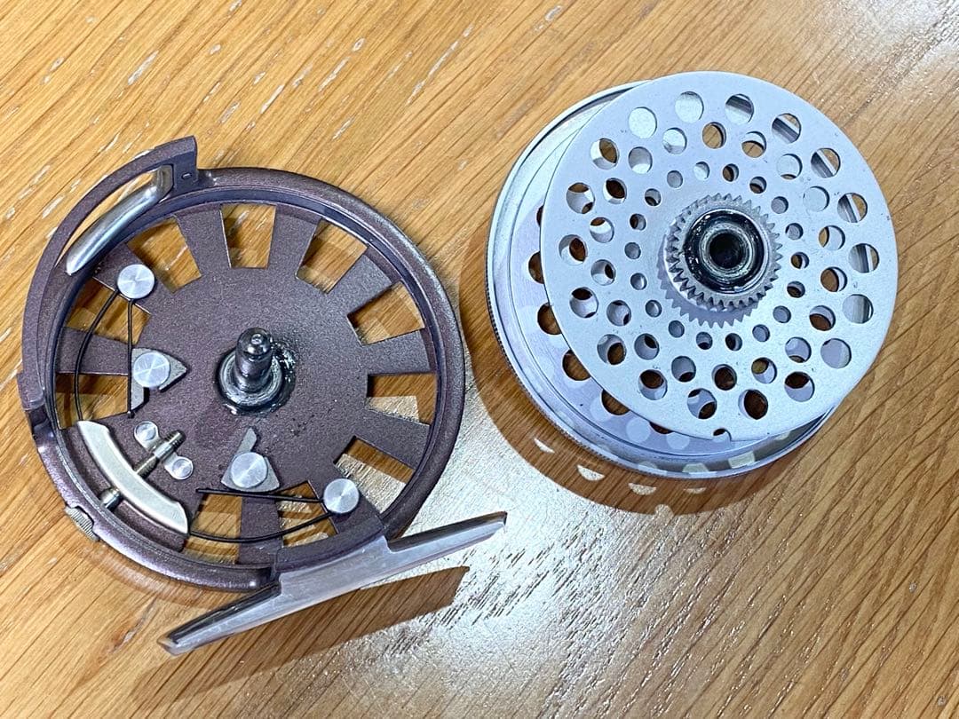 ペゾン&ミッシェル スーパーパラボリック76フライリール 未使用品 激レア