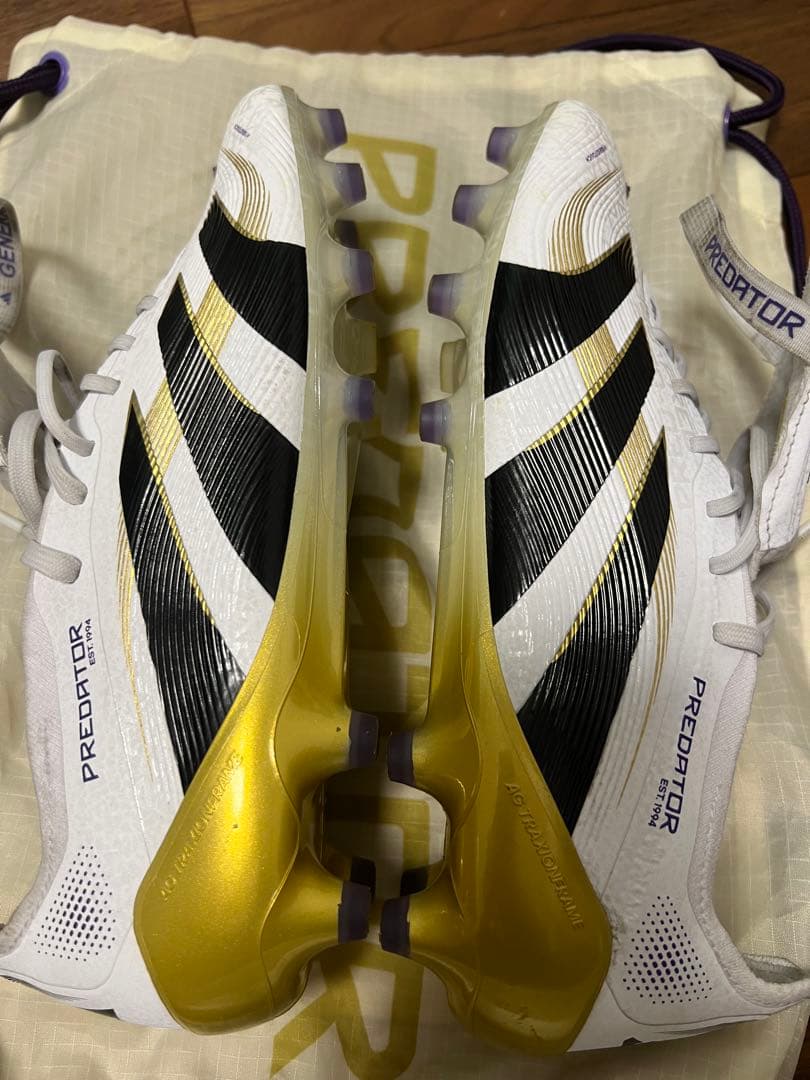 adidasプレデターFTAG