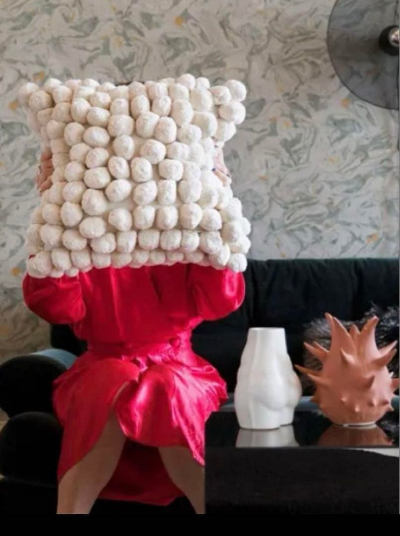 スウェーデンブランド　バイオン Byon Pom Pom クッション45x45