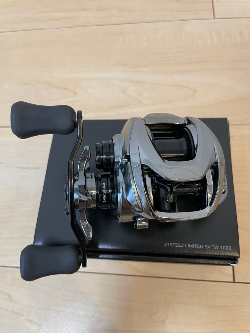 新品未使用 ダイワ 21 スティーズ リミテッド SV TW 1000