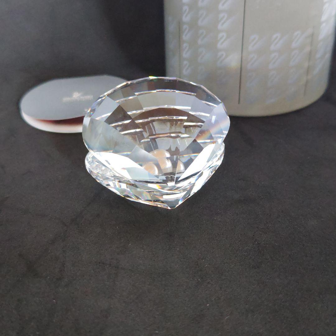 スワロフスキー　「貝と真珠」（Shell With Pearl）