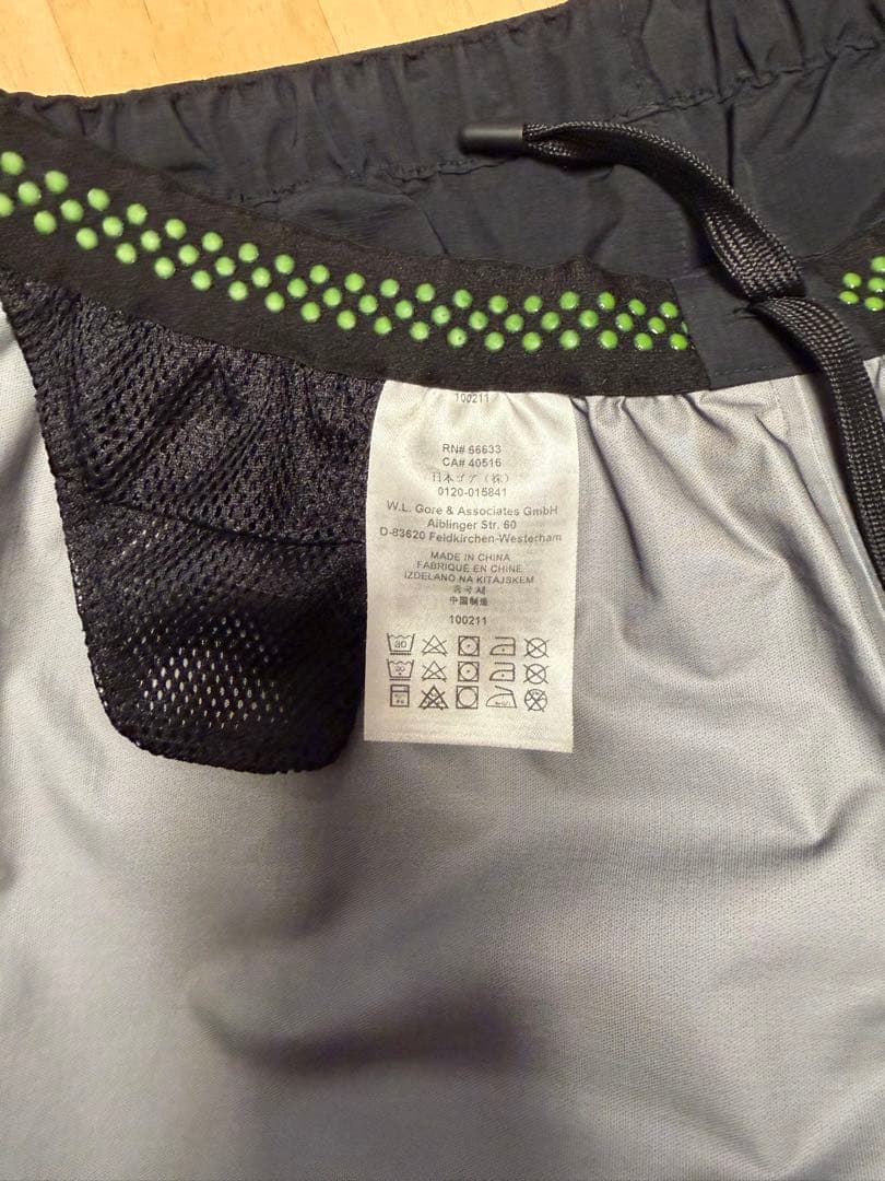 Gorewear GORE-TEX 防水ショートパンツ M 黒