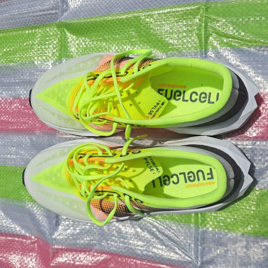 スパイク・シューズ fuelCell 23.5cm