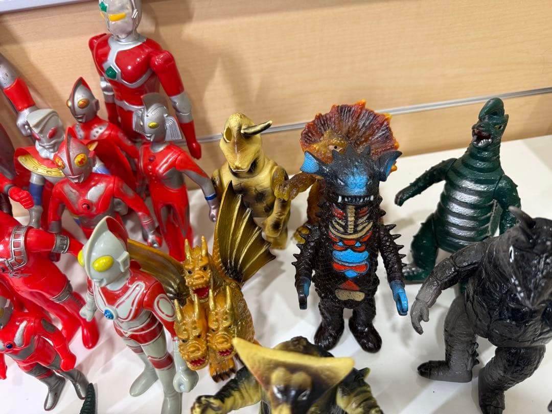 【激レア、当時物】ウルトラマンフィギュアと怪獣、ゴジラフィギュアセット31点