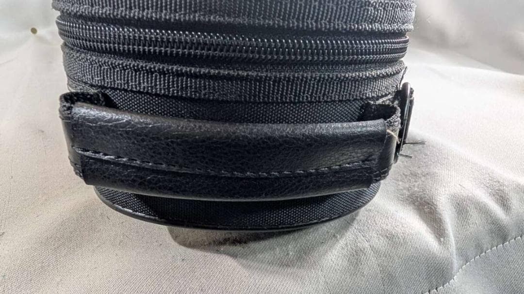 Super Light　バイオリンケース　4/4　軽量　重量1.65kg　57A