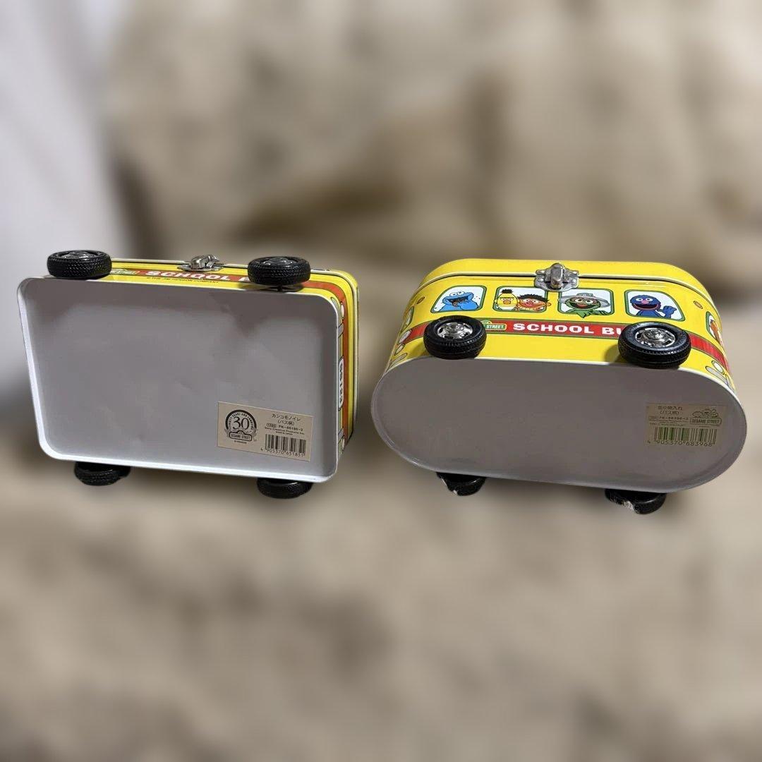 セサミストリート　スクールバス　缶 ２個セット