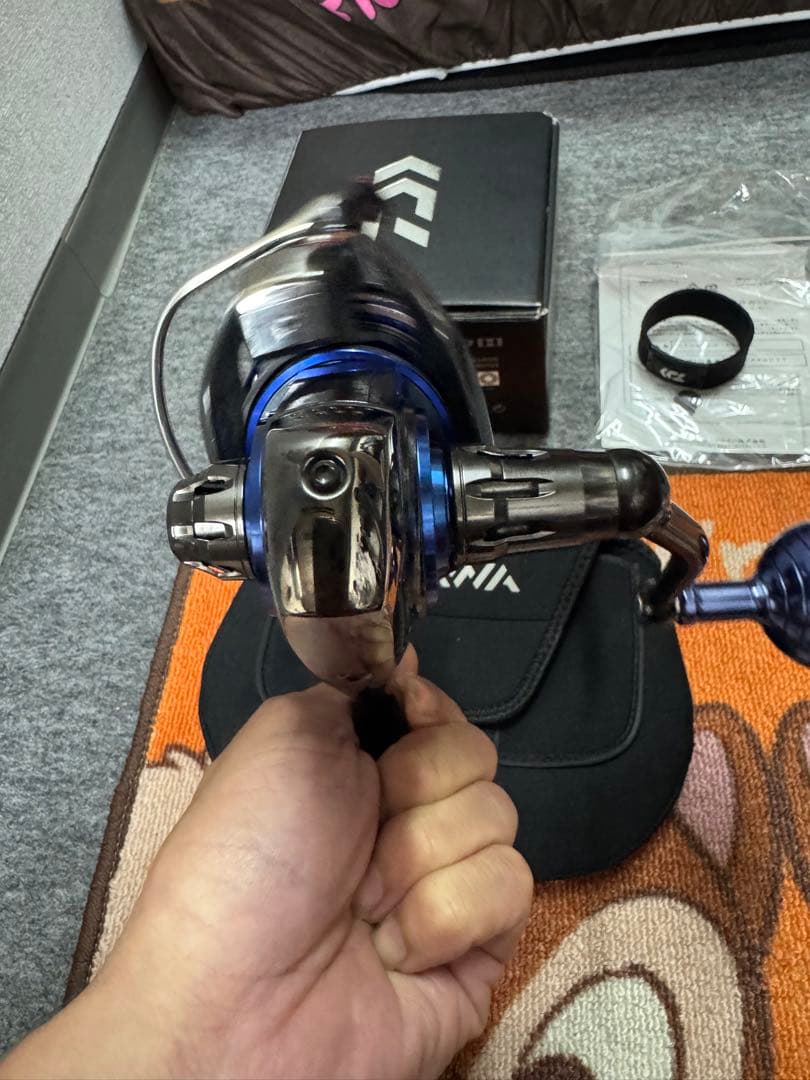 Daiwa 15SALTIGA 4500H スピニングリール