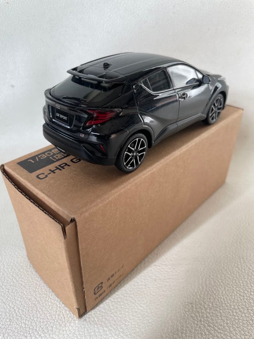 トヨタ C-HR GRスポーツ 色見本 ミニカー ③ 209 ブラックマイカ