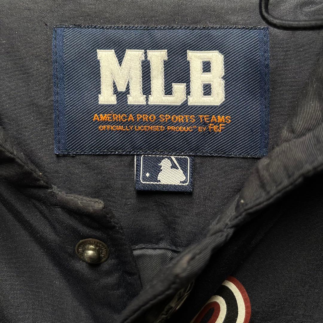 ★MLB★ニューヨーク ヤンキース ビッグロゴナイロンジャケット