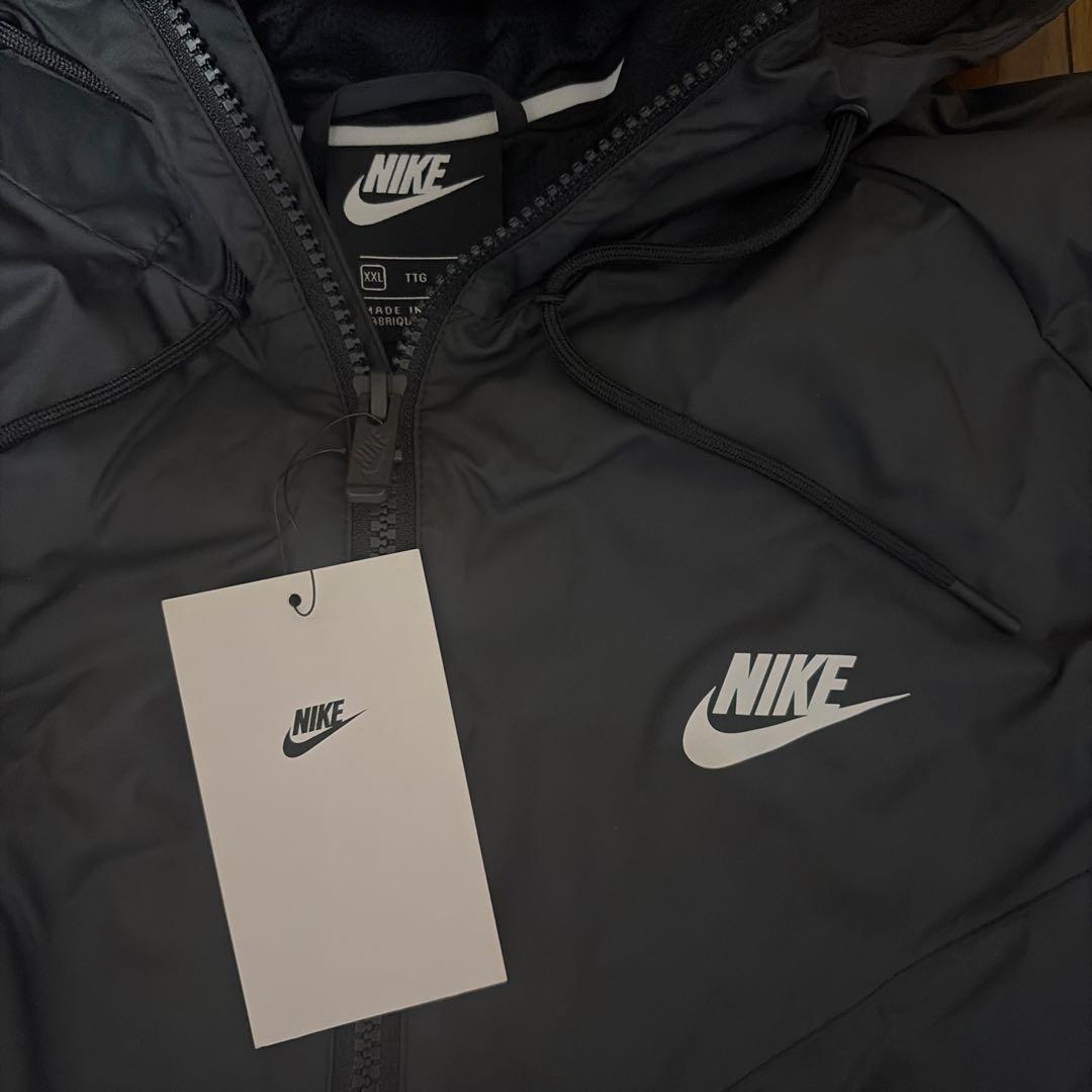 【未使用】NIKEナイキジャケットウィンドランナー AT5271-010/2XL