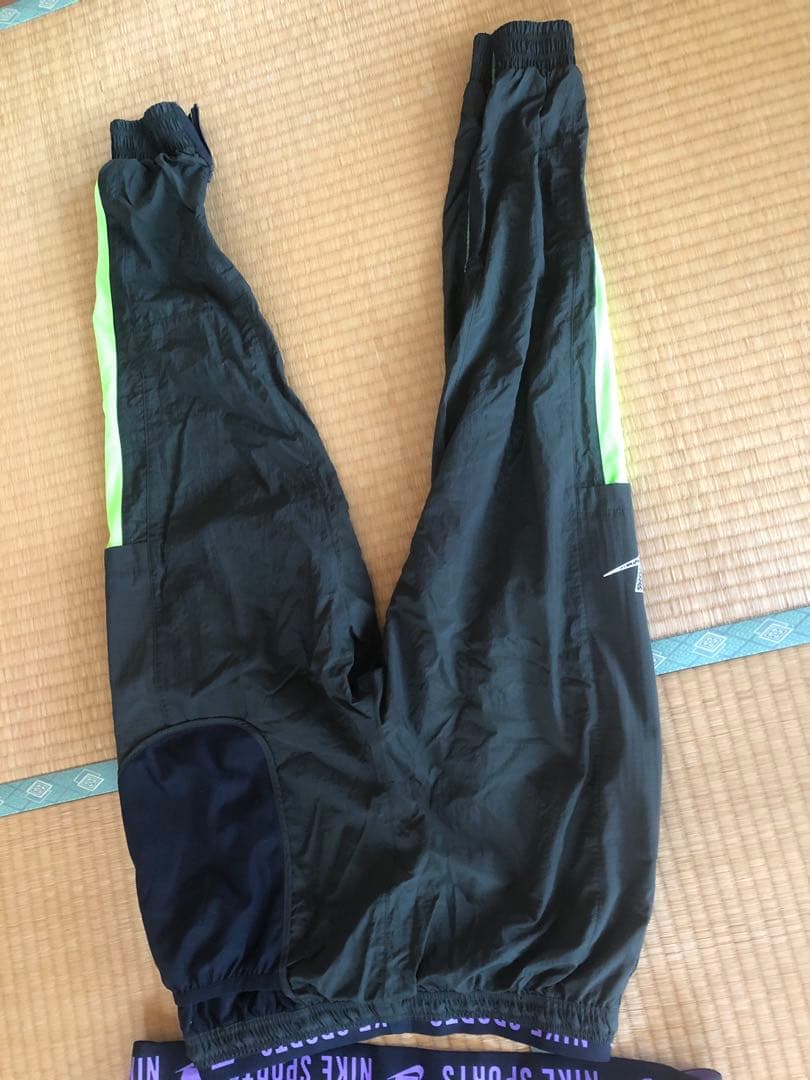 NIKE ランニング(トレーニング)ウェア上下セット　Lサイズ