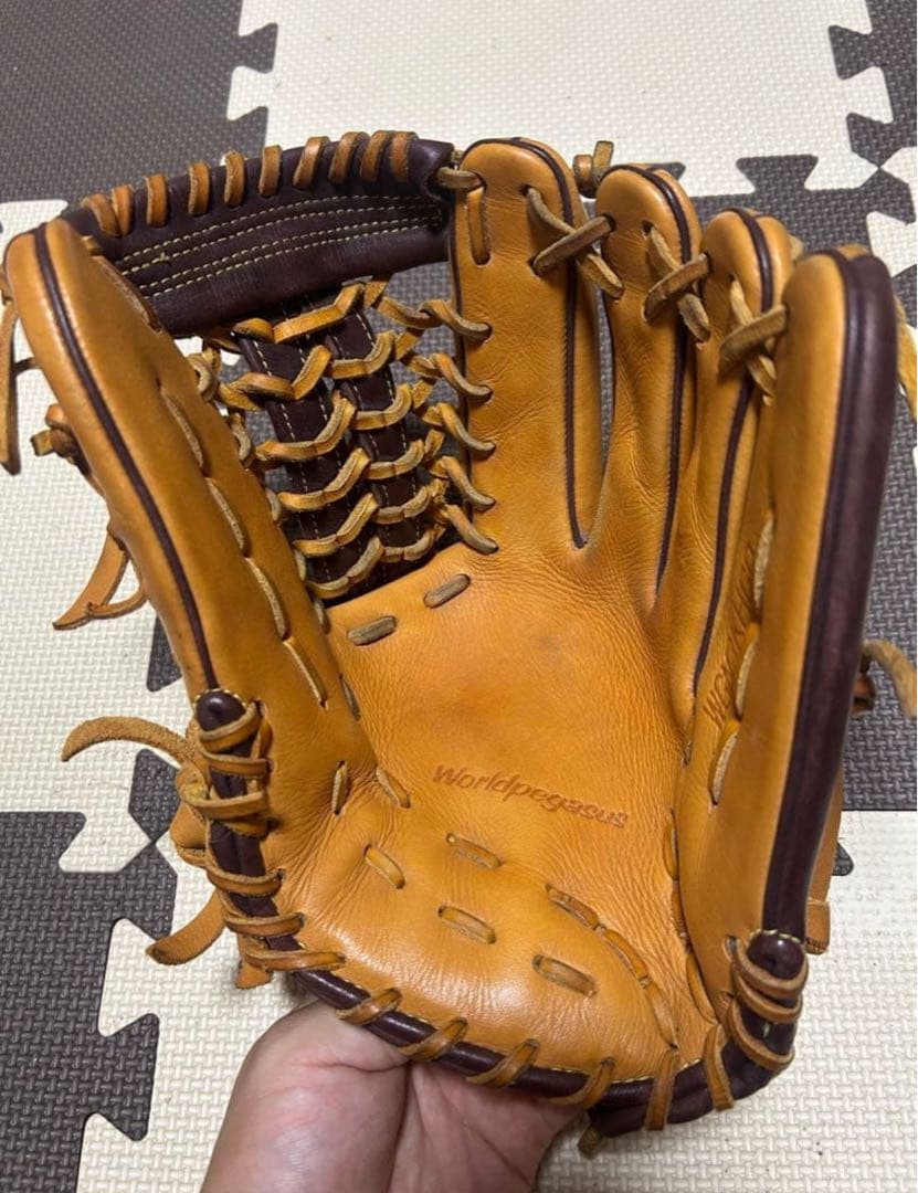 ワールドペガサス　内野用グローブ　キムハソンモデル
