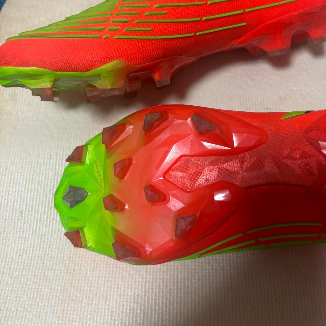 サッカースパイク　プレデター　エッジ　HG fg