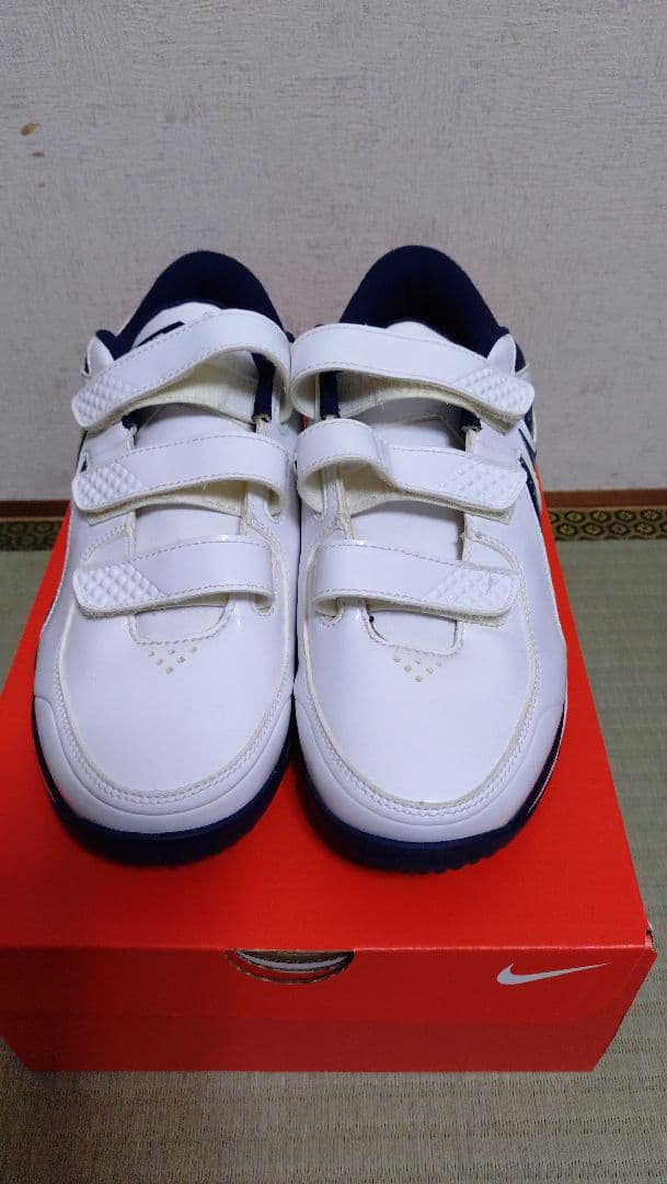 【メイ】希少品!! NIKE 野球 アップシューズ 25.0cm 未使用