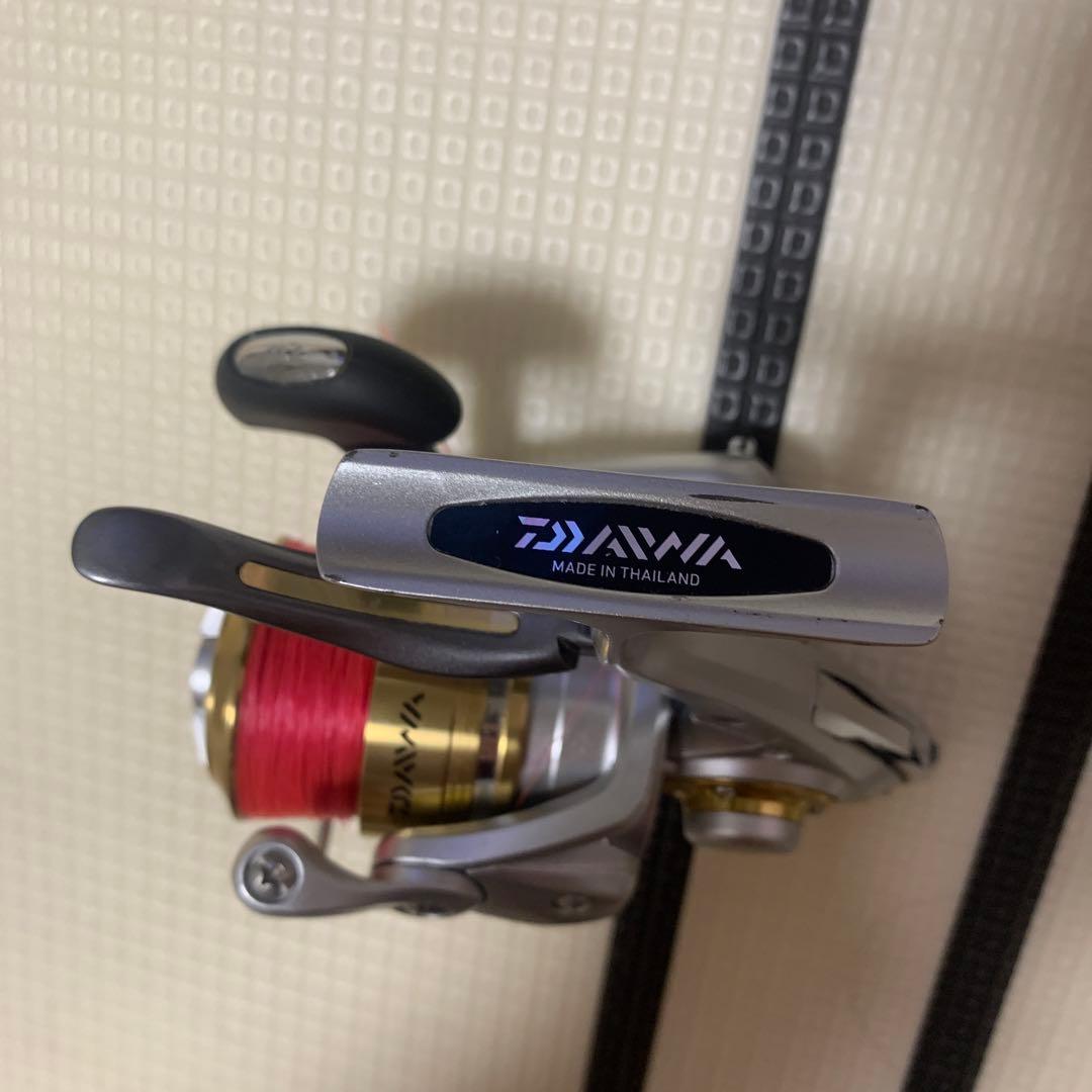 リール DAIWA TRISO 2500LBD