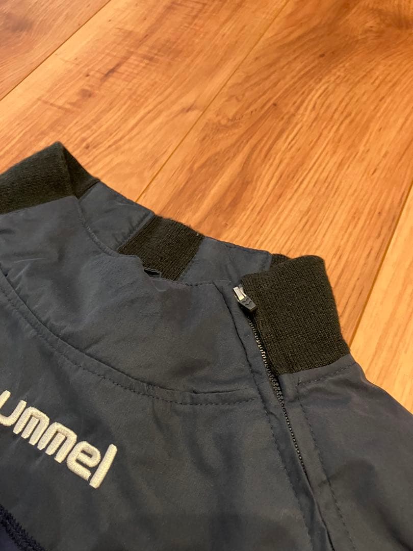 アストンヴィラ hummel ピステ　トレーニングジャケット ドローコード付