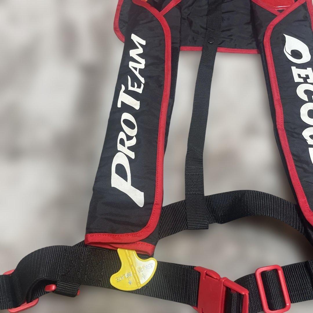 美品✨ECOGEAR インフレータブル（膨張式）ライフジャケット