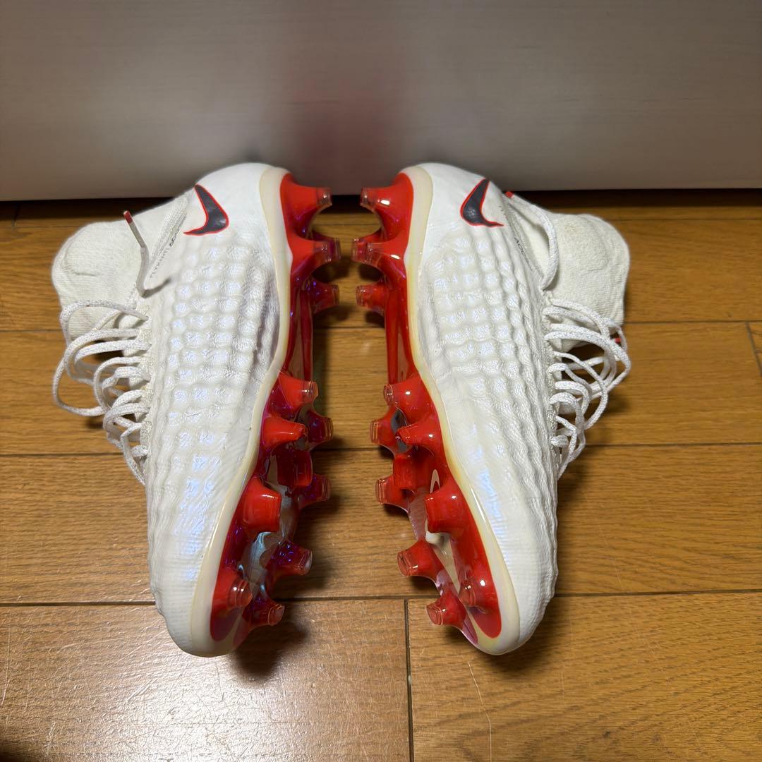 NIKE マジスタ オブラ 25.5