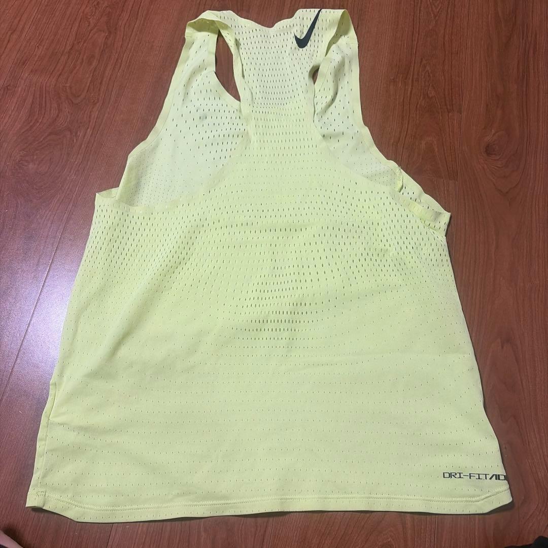 NIKEエアロスイフト L
