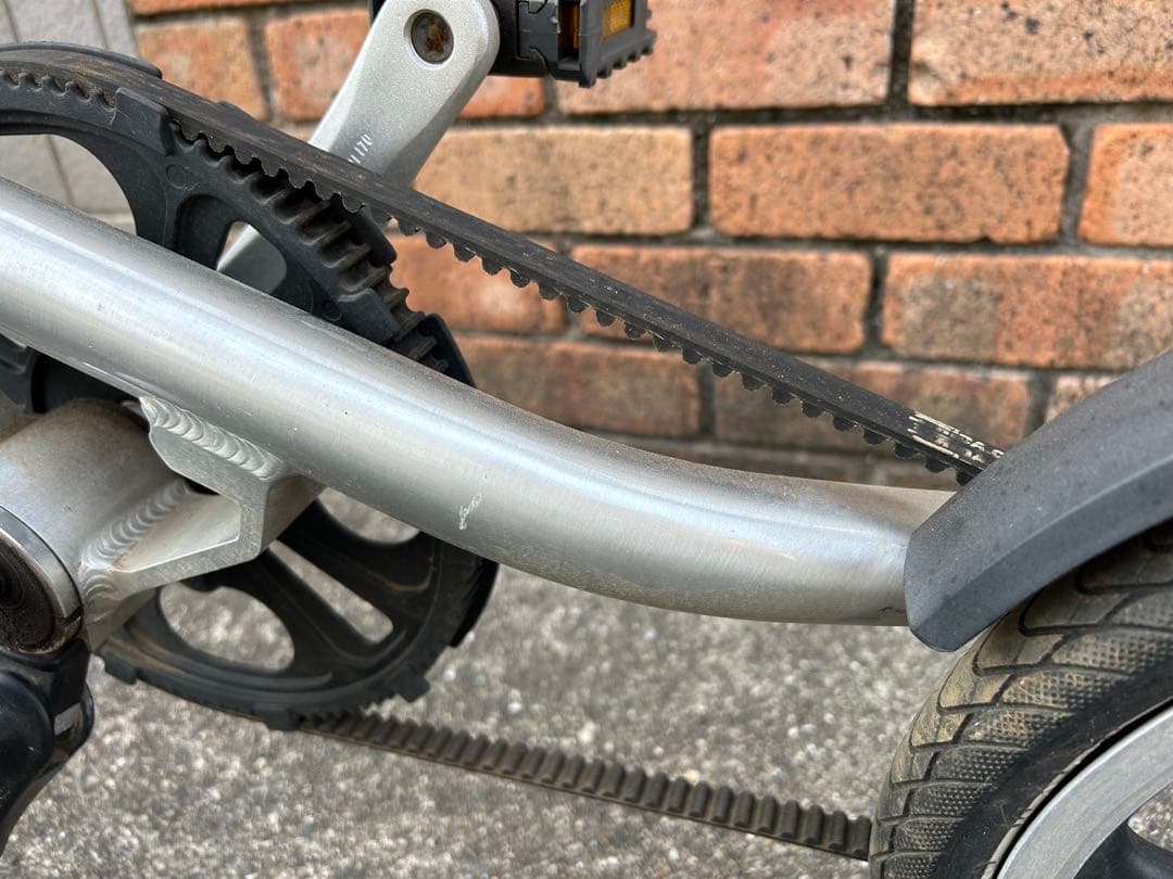 STRiDA 5.0 送料込みです。 アルミフレーム ディスクブレーキ搭載。