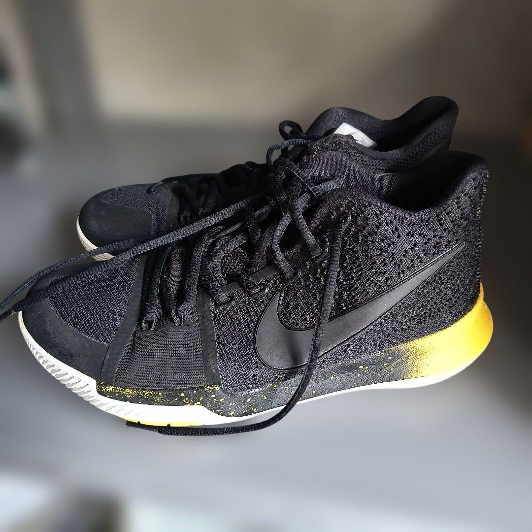 Nike バスケットボールシューズ カイリー３