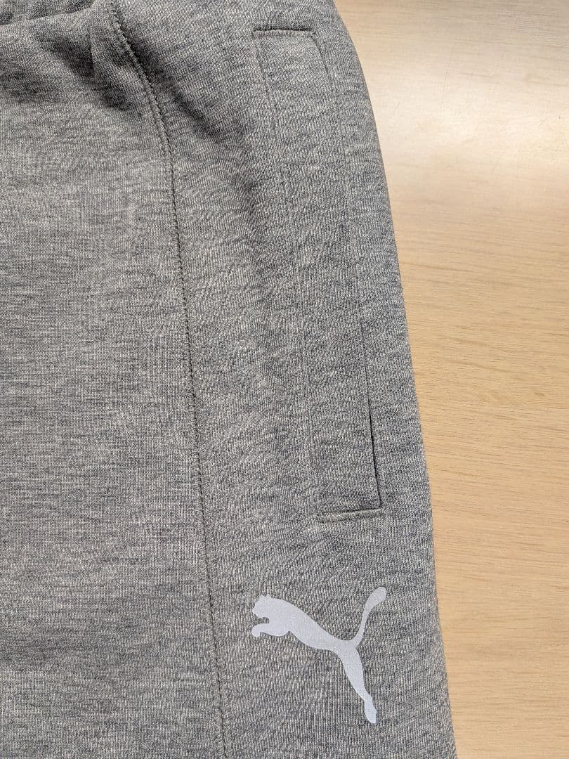 【新品・未使用】PUMA グレー ジャージパンツ