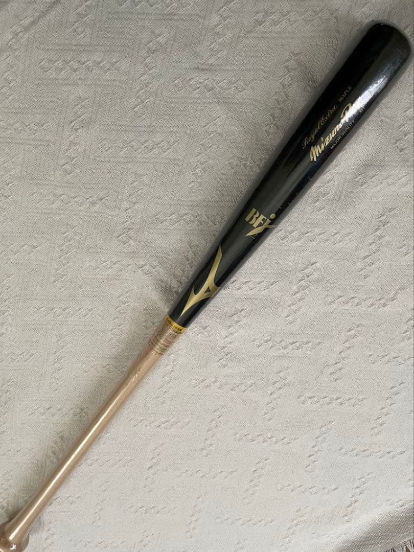 【新品】Mizuno Pro 木製バット ロイヤルエクストラ メイプル　TN型