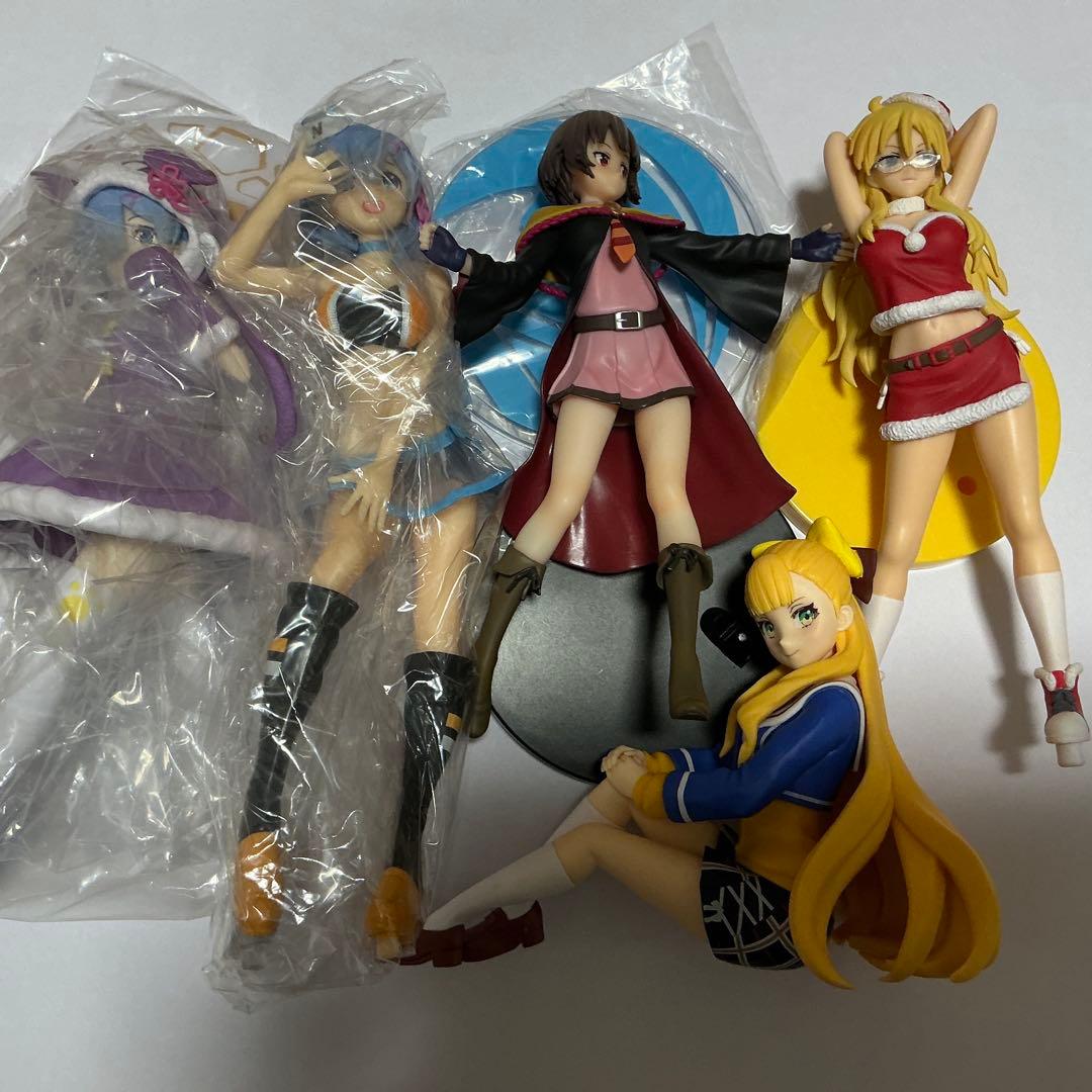 アニメ、コミック美少女系フィギュア　箱いっぱい詰め合わせ40点以上　　お買い得