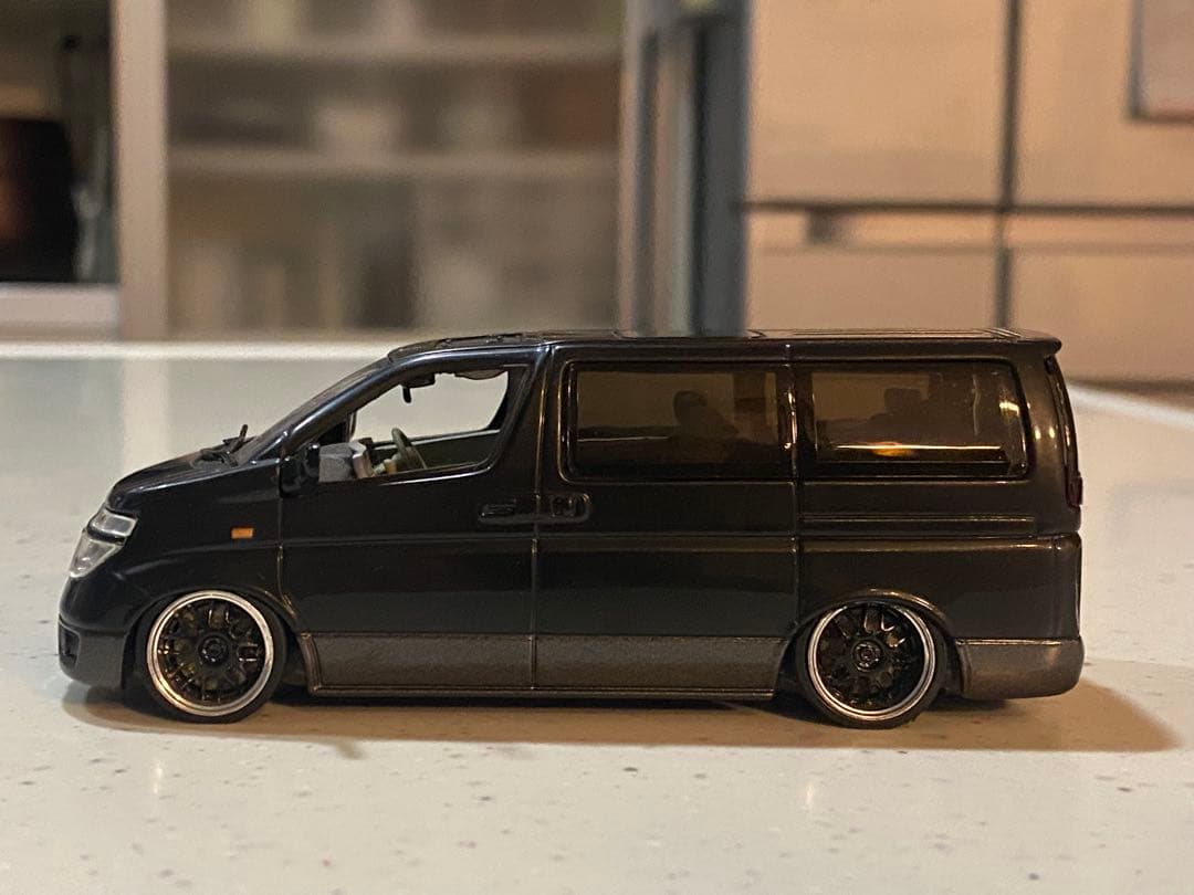 あの頃のフラッグシップミニバン ローダウンカスタム　2台セット1/43