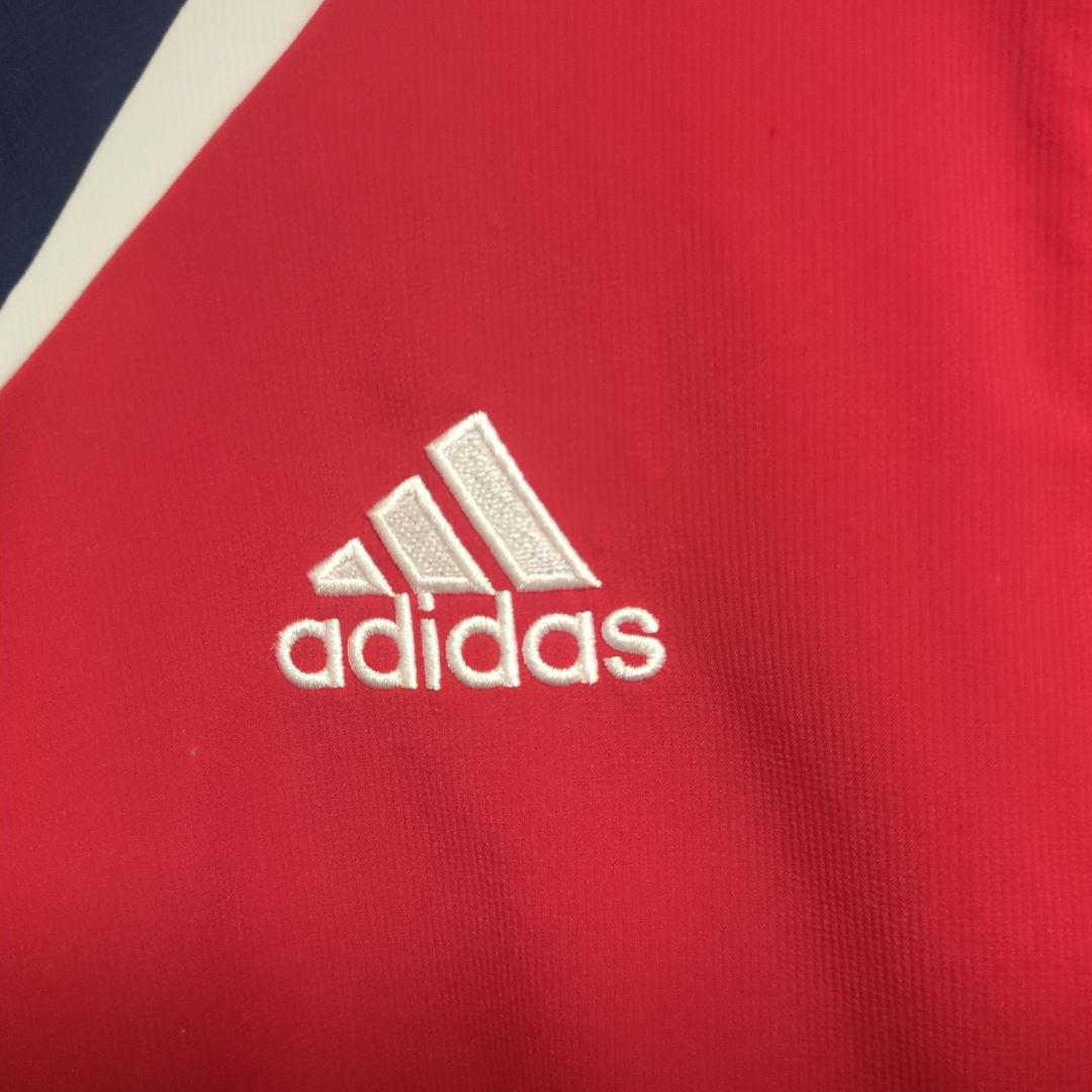 【adidas × FCバイエルン・ミュンヘン トレーニングジャケット】