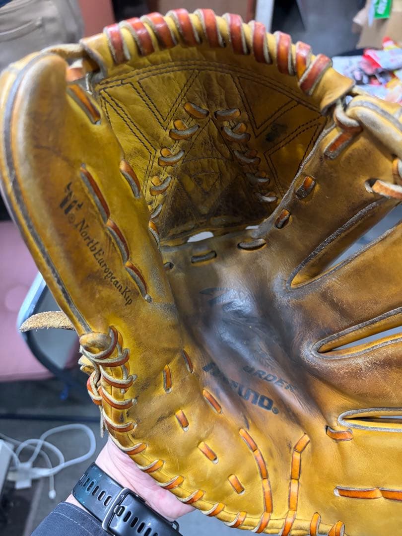 希少ビッグM ミズノプロ硬式グローブ 投手用