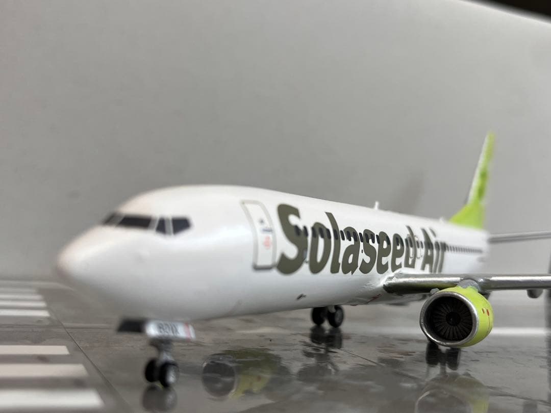 ソラシドエア　Boeing 737-800 1/200 プラモデル完成品