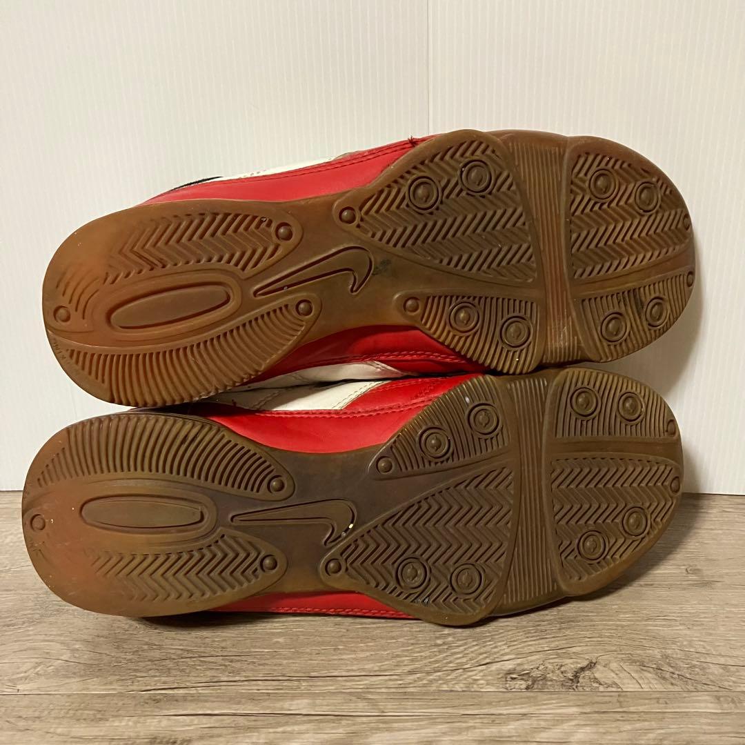 3F 【希少】NIKE ナイキ ベッキ フットサルシューズ（インドア用）廃盤品