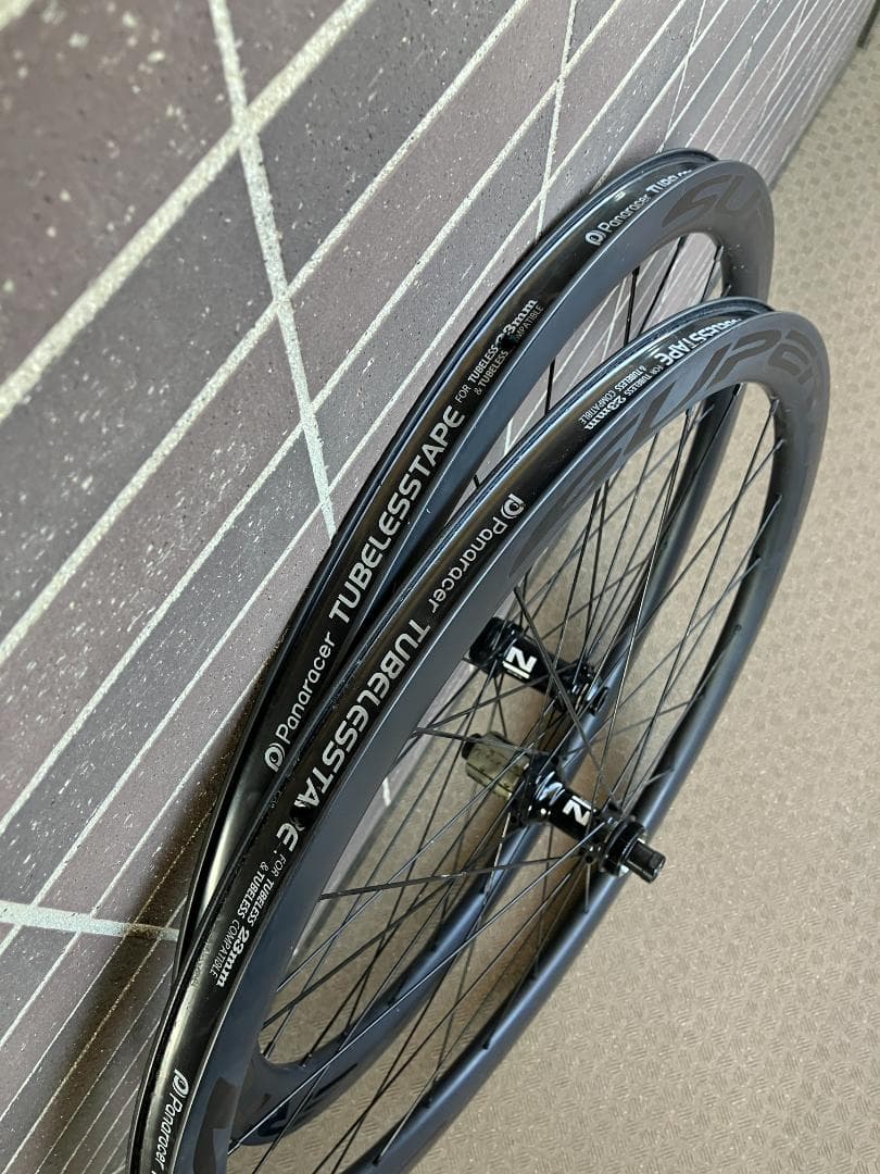 カーボンホイール Superteam 700C　定価約130,000円