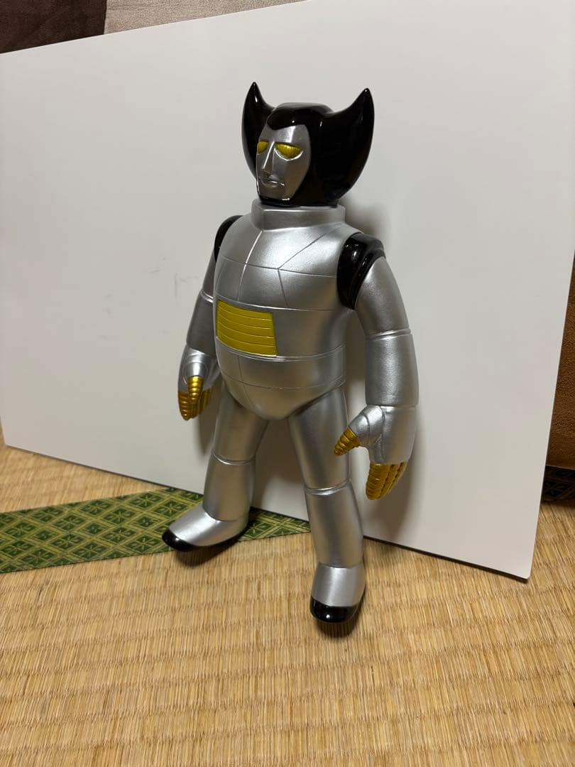 バヒル2世ポセイドンソフビです。
