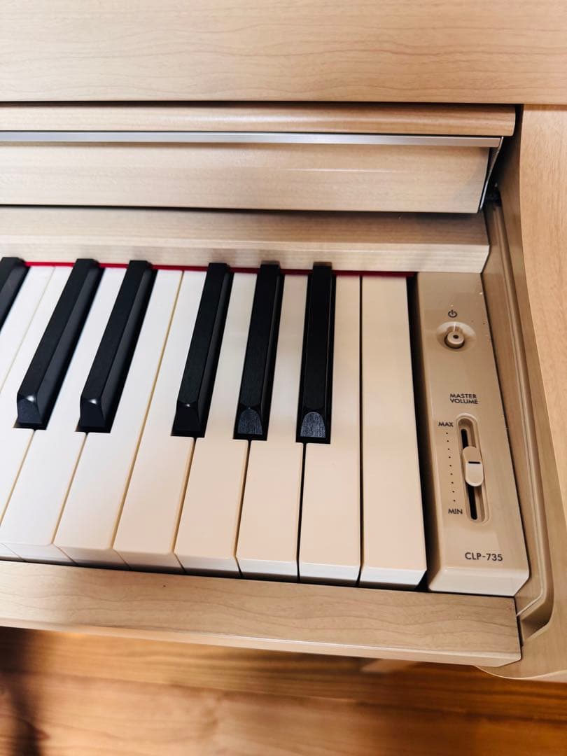 YAMAHA クラビノーバ CLP-735（ホワイトアッシュ調）