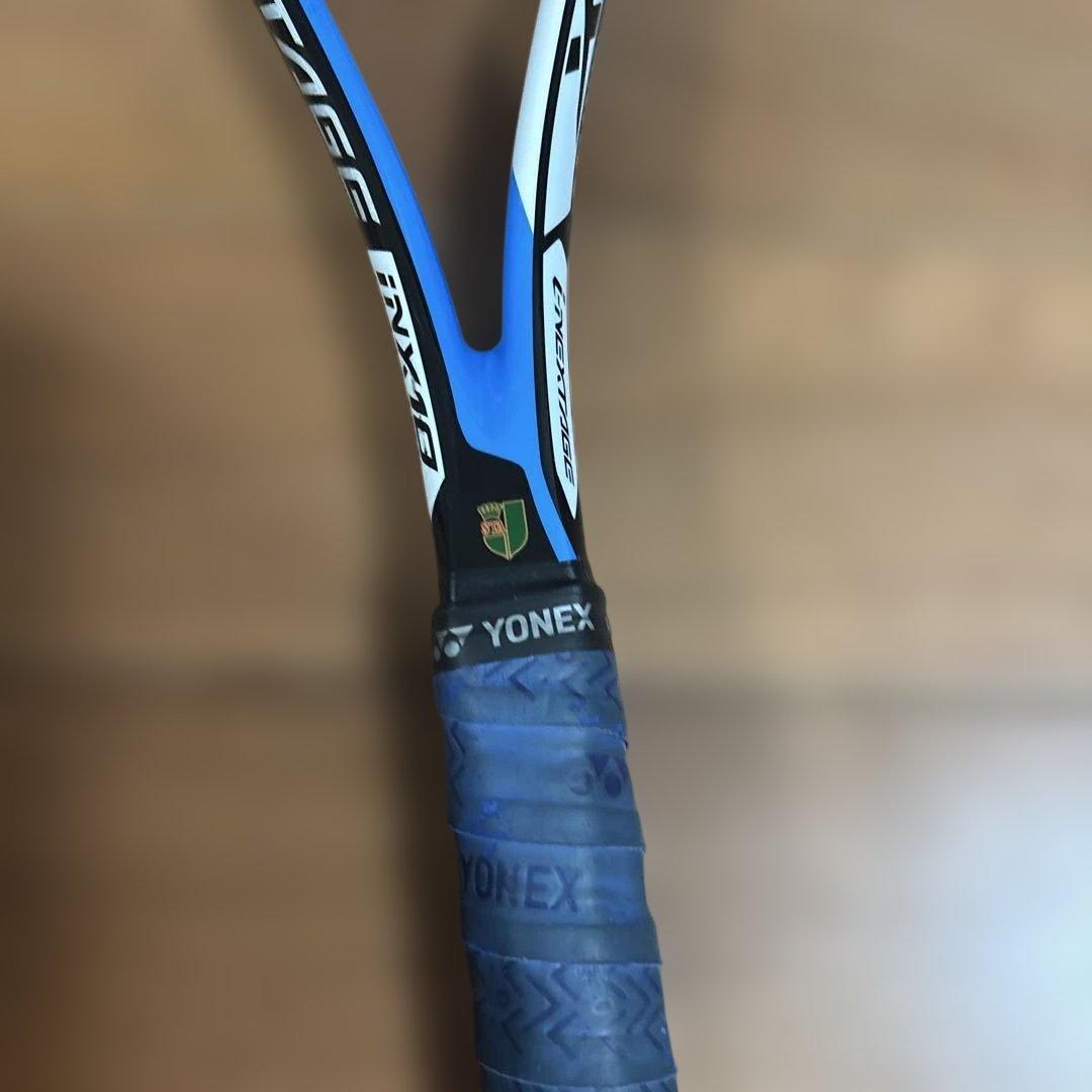 YONEX テニスラケット ホワイト/ブルー（硬式用）