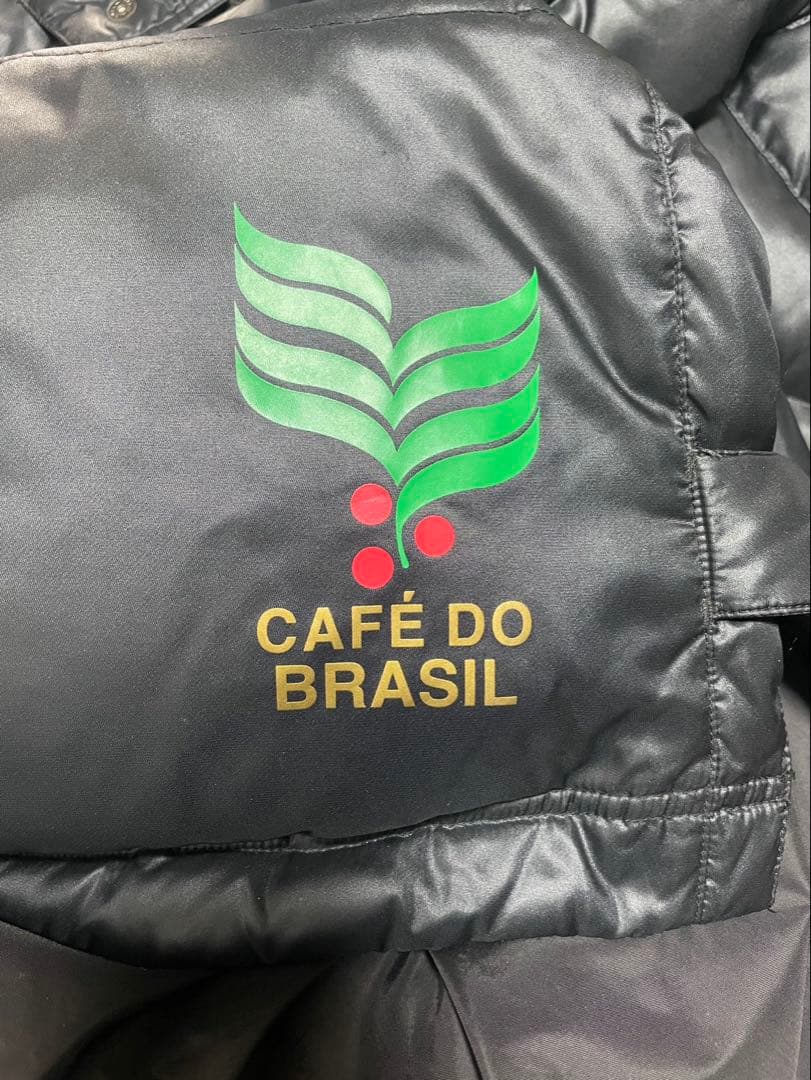 ATHLETA ブラック ダウンコート　アスレタ　ベンチコート　フットサル