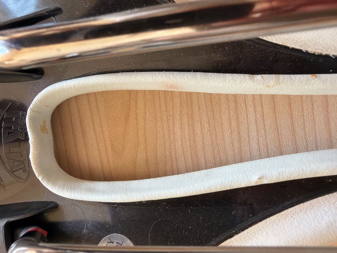 SELLE ITALIA SLR BIO FIT カーボンサドル 白