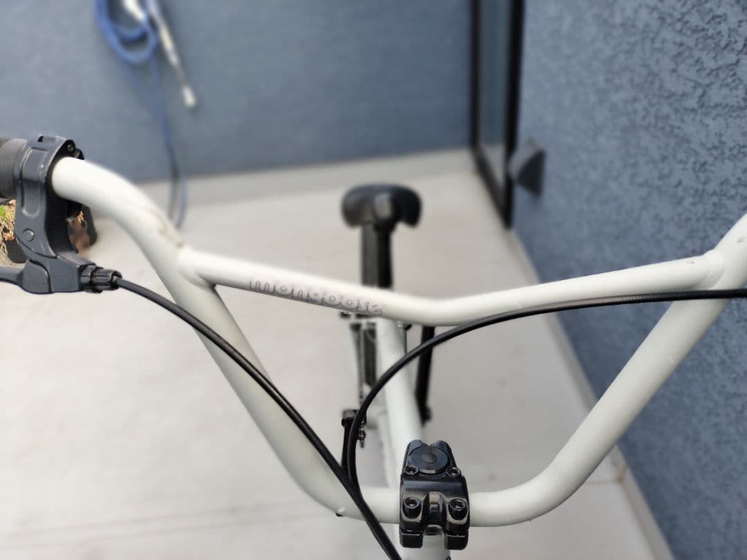 mon LEGION100 2021モデル　BMX