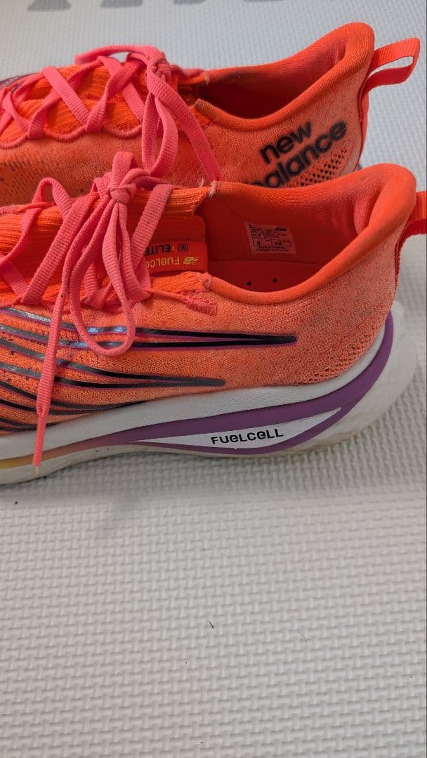 New Balance SuperComp ランニングシューズ FuelCell